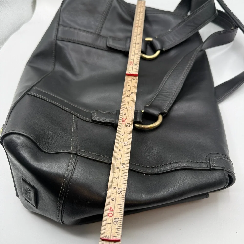 Vintage Coach Leather Shoulder Bag Women Black Turnlock Gold Hardware Satchel